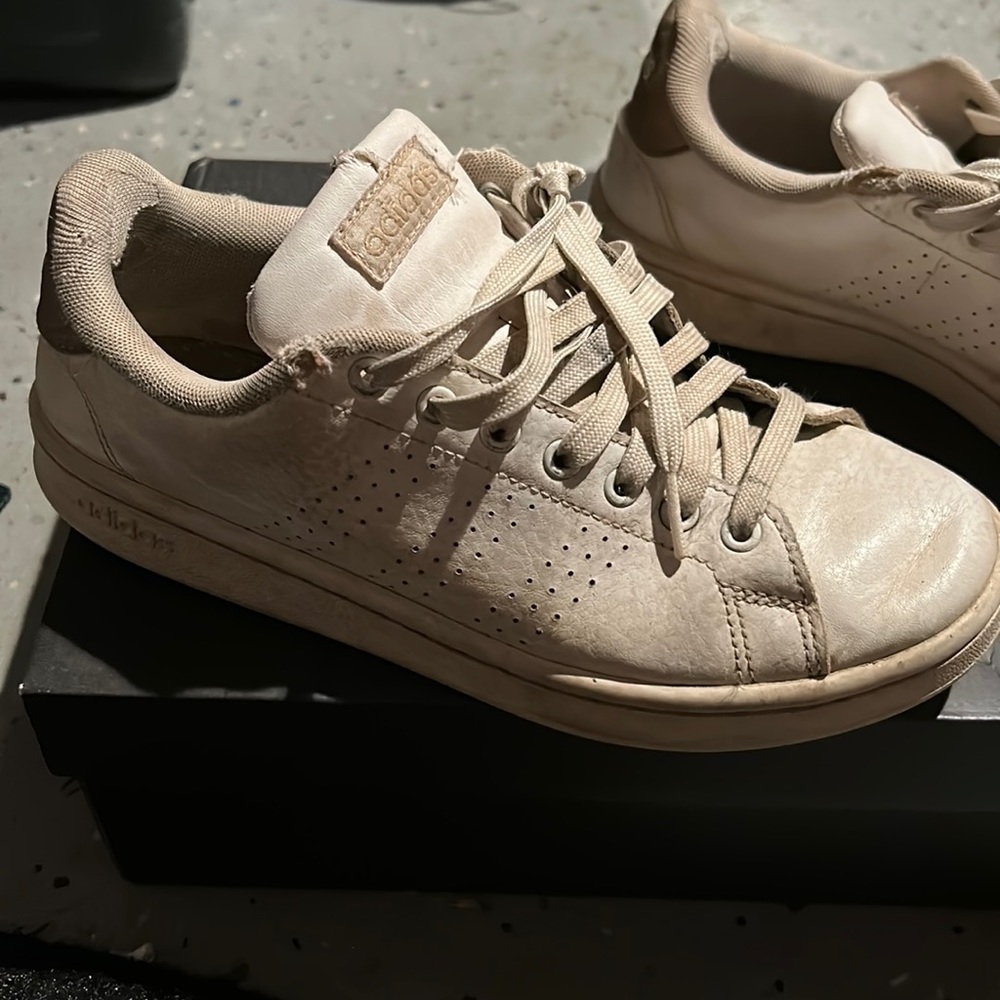 “Broken in” Women/kids size 7 adidas…